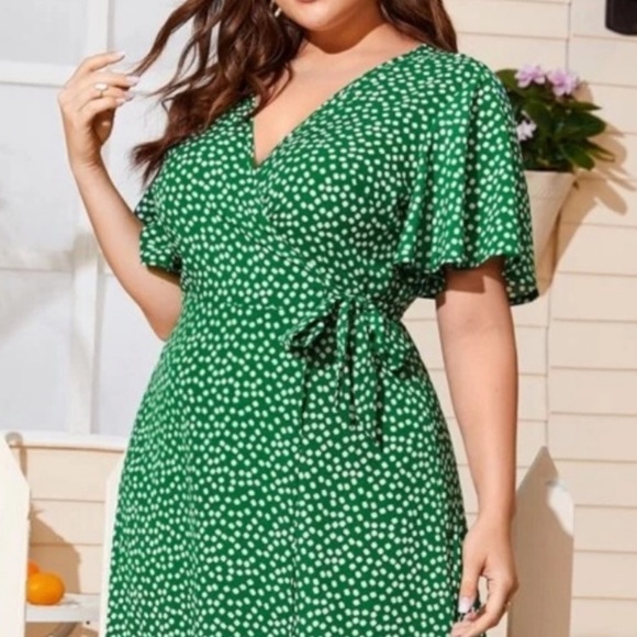 SHEIN Dresses & Skirts - Shein kelly green floral wrap maxi dress, 2XL